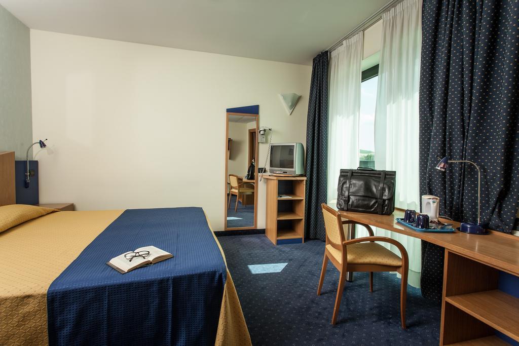 Hotel Mastai Senigallia Luaran gambar