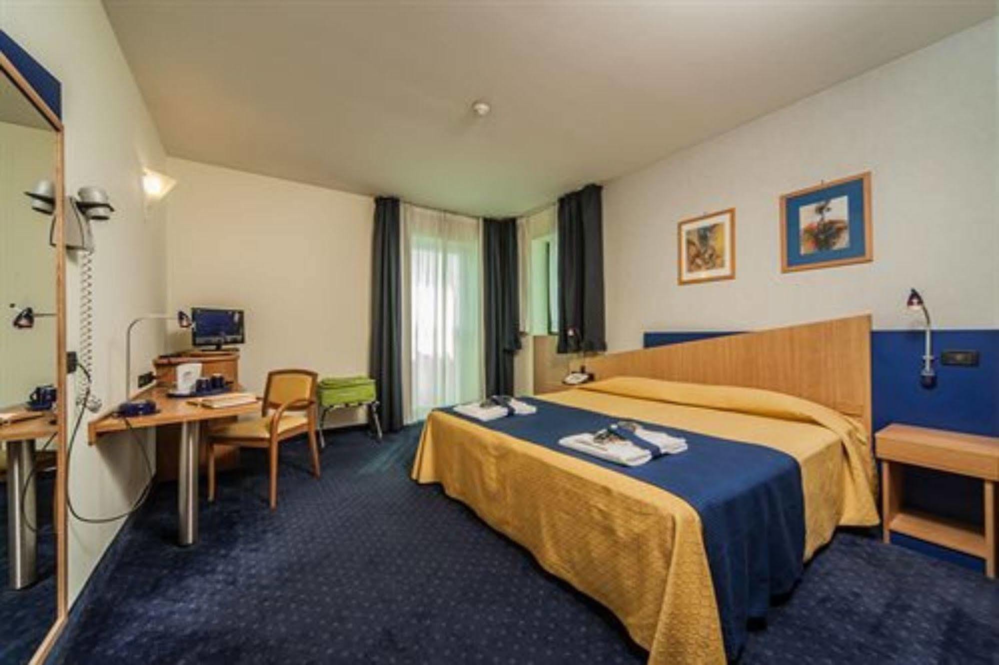 Hotel Mastai Senigallia Luaran gambar