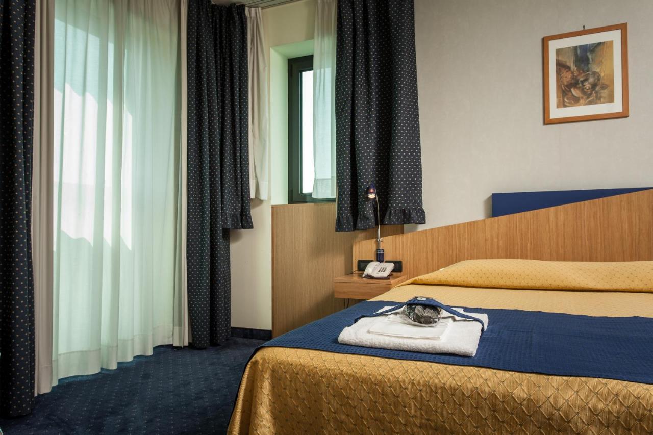 Hotel Mastai Senigallia Luaran gambar